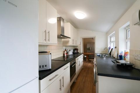 8 bedroom semi-detached house to rent, Hampton Road, Bristol, BS6