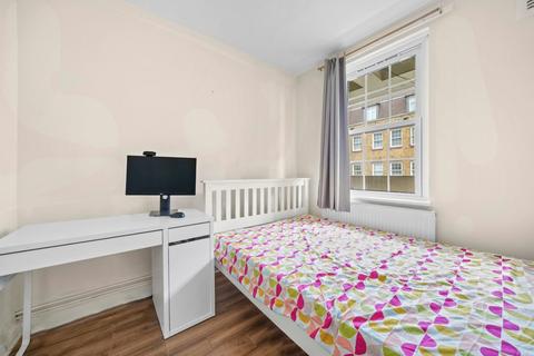 2 bedroom flat to rent, Colet House, Doddington Grove, London