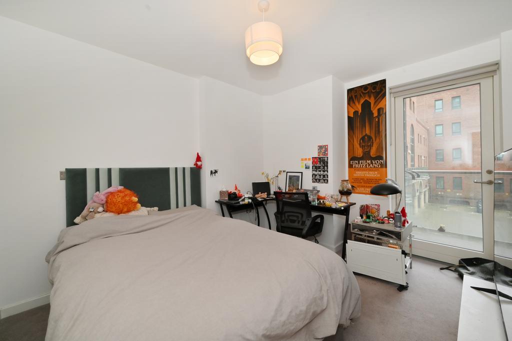 Photo 10