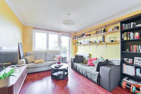 1 bedroom flat for sale, Montague Square, London, SE15