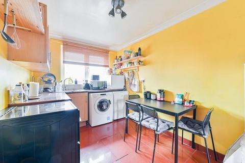 1 bedroom flat for sale, Montague Square, London, SE15