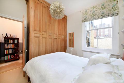 2 bedroom flat for sale, Worfield Street, London