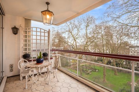 4 bedroom flat for sale, Chelwood House, Gloucester Square, London