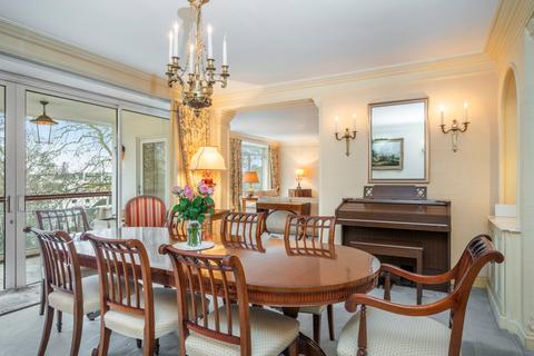 4 bedroom flat for sale, Chelwood House, Gloucester Square, London