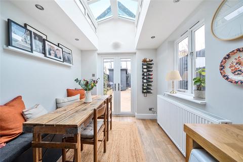 2 Wolsey Grove, Esher, KT10 8NU