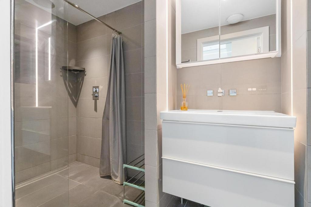 Picture No. 31