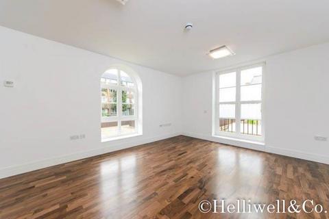 2 bedroom flat to rent, North Road, Brentford, TW8