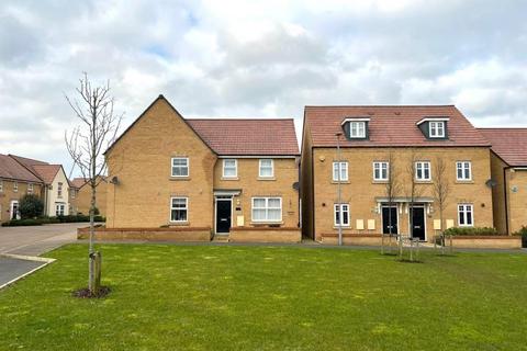 3 bedroom semi-detached house to rent, Fitz Hugh Crescent, Eagles Farm South