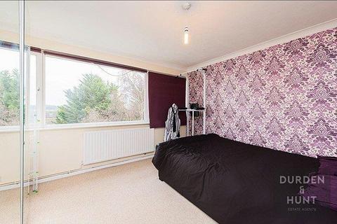 2 bedroom apartment for sale, The Ridings, Chigwell, IG7