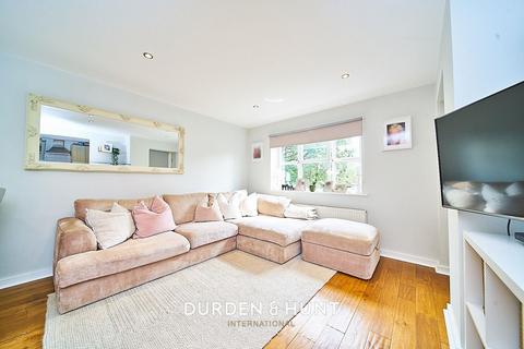 2 bedroom apartment for sale, Valley Hill, Loughton, IG10