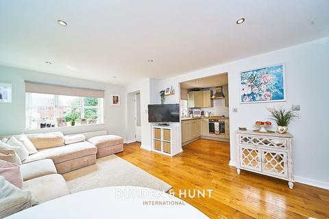 2 bedroom apartment for sale, Valley Hill, Loughton, IG10