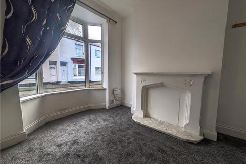 2 bedroom end of terrace house to rent, Lovaine Street, Middlesbrough