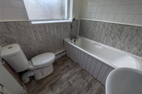 2 bedroom end of terrace house to rent, Lovaine Street, Middlesbrough