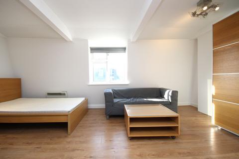 Studio to rent, Kentish Town Road, Kentish Town, NW1