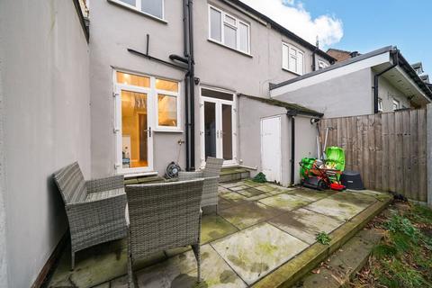 22 Rosecourt Road, Croydon, CR0 3BS