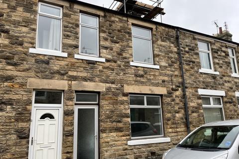 3 bedroom terraced house to rent, Coronation Street, Barnard Castle DL12