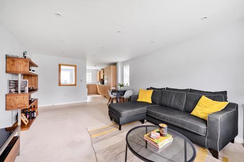 2 bedroom apartment for sale, Wiltshire Road, Berkshire RG40