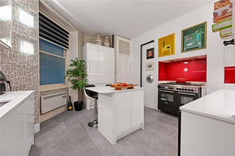 3 bedroom apartment for sale, Ridgmount Gardens, London, WC1E