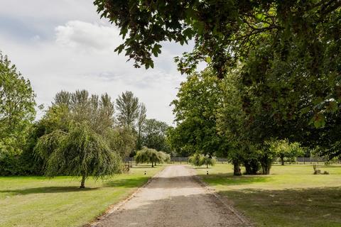 5 bedroom country house for sale, New Road, Fundenhall, NR16