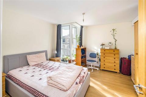 2 bedroom flat to rent, Barrier Point Road, Royal Docks, London, E16