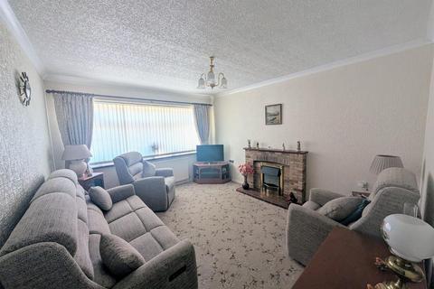 2 bedroom detached bungalow for sale, Marlowe Drive, Balderton