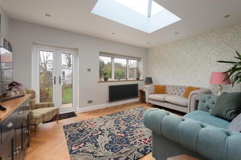 47 Pier Avenue, Whitstable, CT5 2HJ