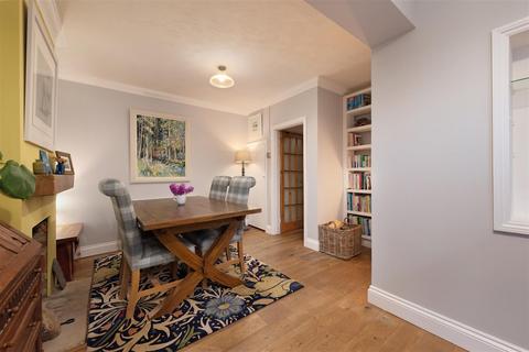 47 Pier Avenue, Whitstable, CT5 2HJ