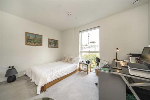 1 bedroom flat for sale, Kidbrooke Park Road, London SE3