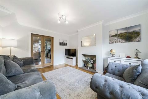 15 Strathmore Road, Teddington, TW11 8UJ