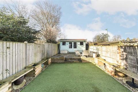 15 Strathmore Road, Teddington, TW11 8UJ
