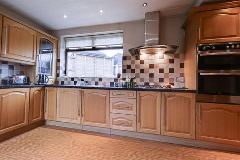 3 bedroom semi-detached house for sale, Kellett Lane, Leeds, West Yorkshire, LS12