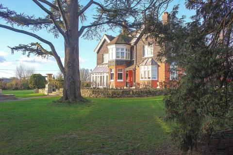 5 bedroom detached house for sale, New Inn Road, Southampton SO40