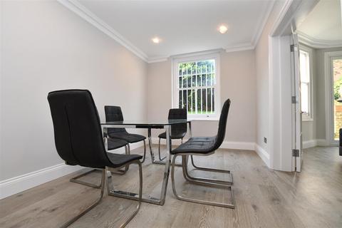 3 bedroom flat to rent, Fellows Road, Belsize Park