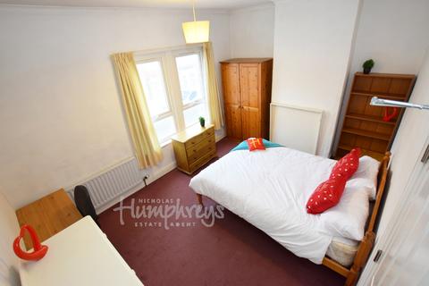 4 bedroom terraced house to rent, Lutterworth Road, Northampton NN1