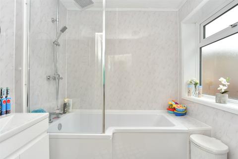3 Wickham Terrace, Queenborough, ME11 5EP