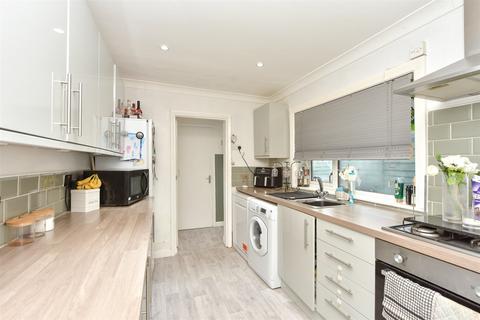 3 Wickham Terrace, Queenborough, ME11 5EP