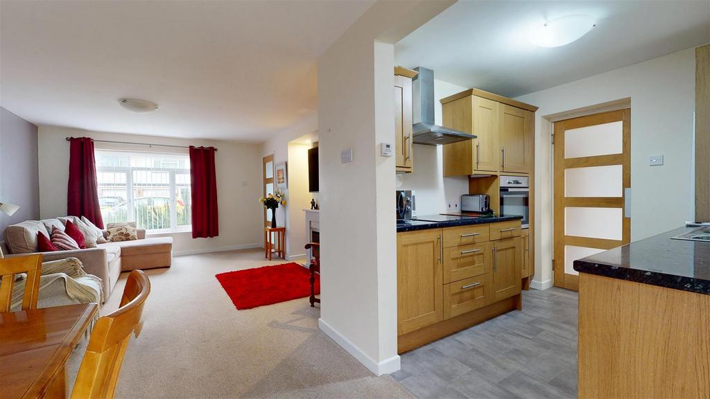 Sitting/Dining Room