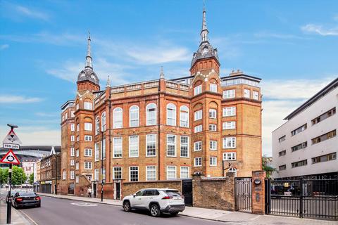 2 bedroom flat to rent, Hornsey Road, London, N7