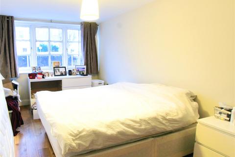 1 bedroom flat to rent, Grosvenor Park Road, Walthamstow E17