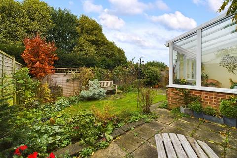 10 Benton Drive, Chinnor, OX39 4DP