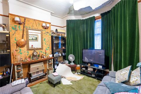 4 bedroom terraced house for sale, Amesbury Avenue, London, SW2