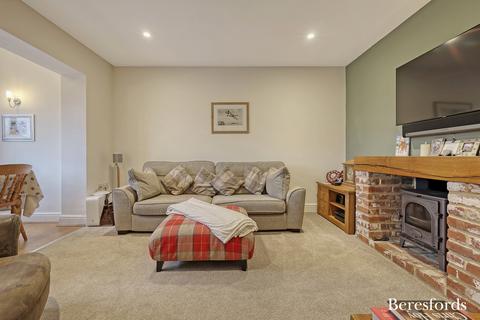 Kenna Quhair Ship Road, West Hanningfield, Chelmsford, CM2 8UZ