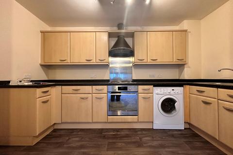 2 bedroom flat to rent, Merchants Court, Leonard Street, Bingley