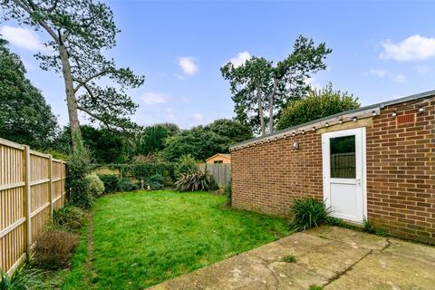 3 bedroom semi-detached house for sale, Ardsheal Close, Worthing, West Sussex, BN14