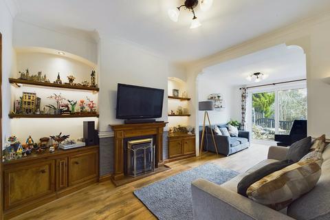 24 Broadway Grove, Worcester, WR2 5EU