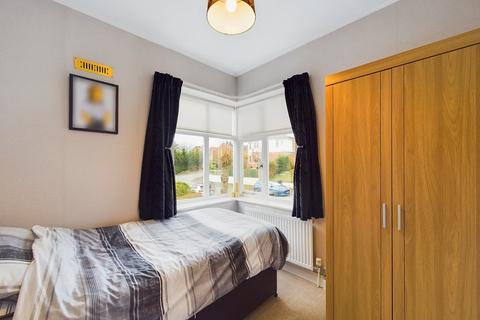 24 Broadway Grove, Worcester, WR2 5EU