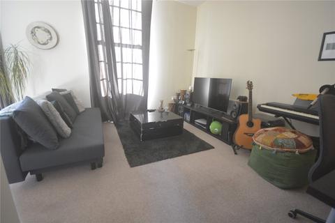 1 bedroom maisonette to rent, Dillon Close, Epsom KT19