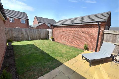 3 bedroom detached house for sale, Clover Road, Shepshed LE12