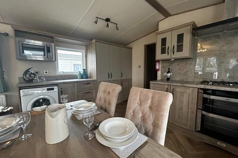 2 bedroom lodge for sale, Marlie Holiday Park