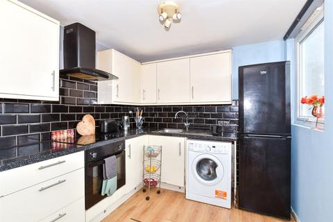 2 bedroom flat for sale, Tamar Square, Woodford Green, Essex